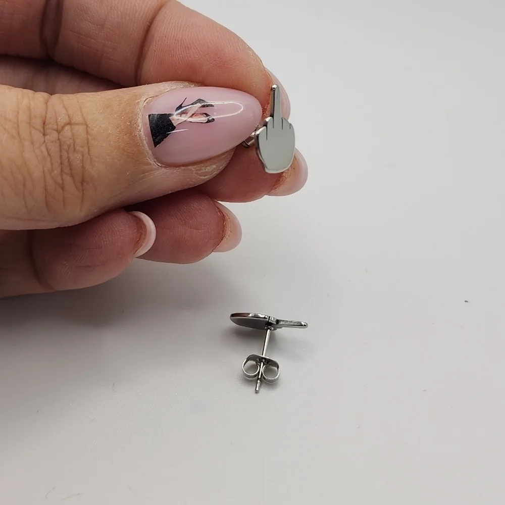 NEW‼️Stud Earrings for Men/Women